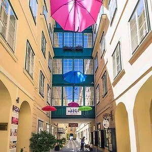 **** Hotel Mercure Grand Biedermeier Österreich